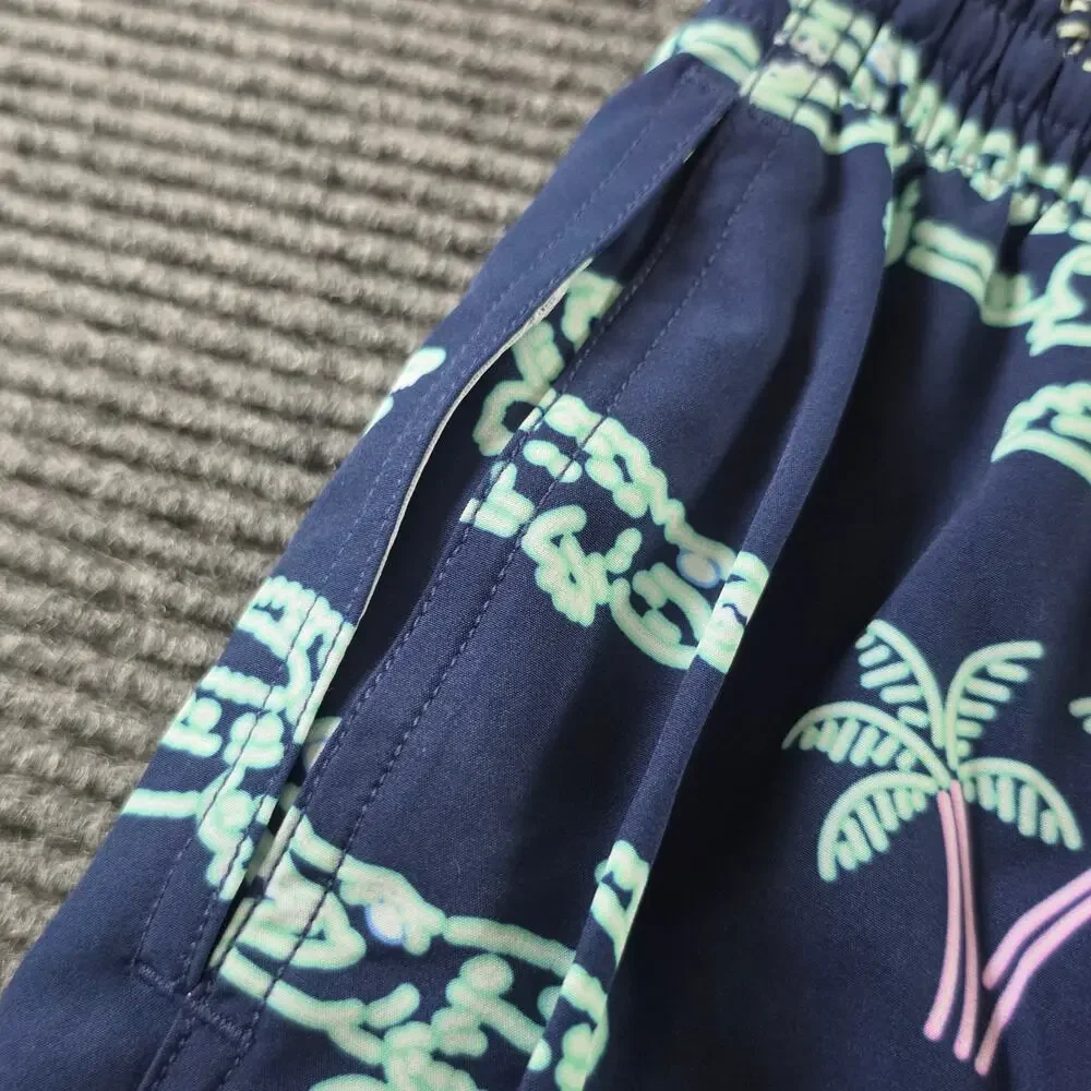 CHUBBIES Men's Size Medium 5.5